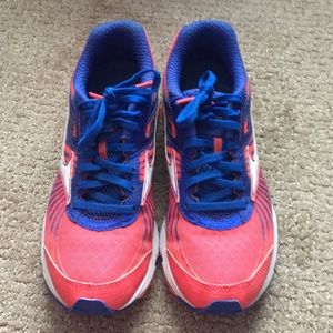 Mizuno running shoes